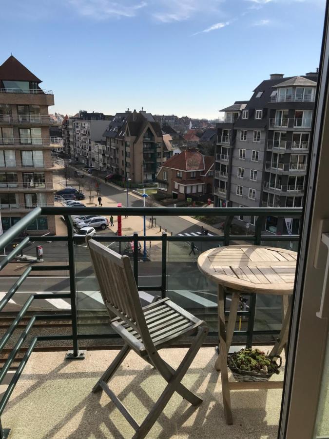 Apartamento Appt Pablo Met Prive-Garage, Vlakbij Zee, In Koksijde-Bad Exterior foto
