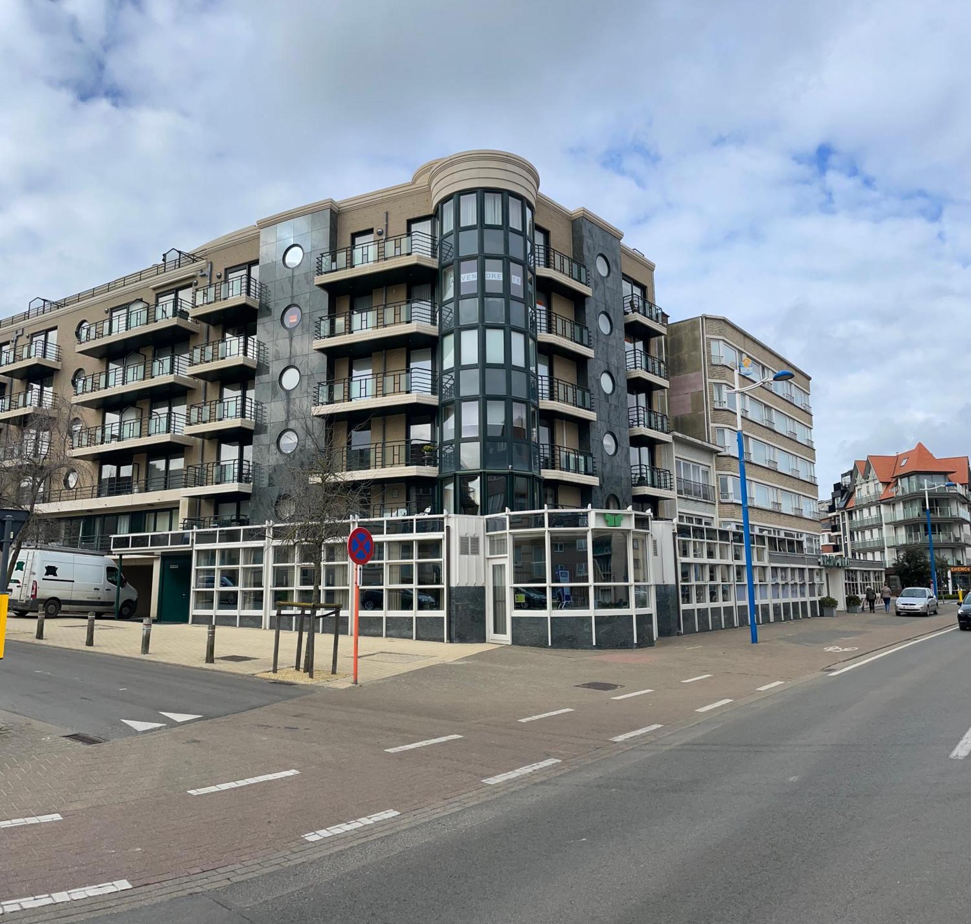 Apartamento Appt Pablo Met Prive-Garage, Vlakbij Zee, In Koksijde-Bad Exterior foto