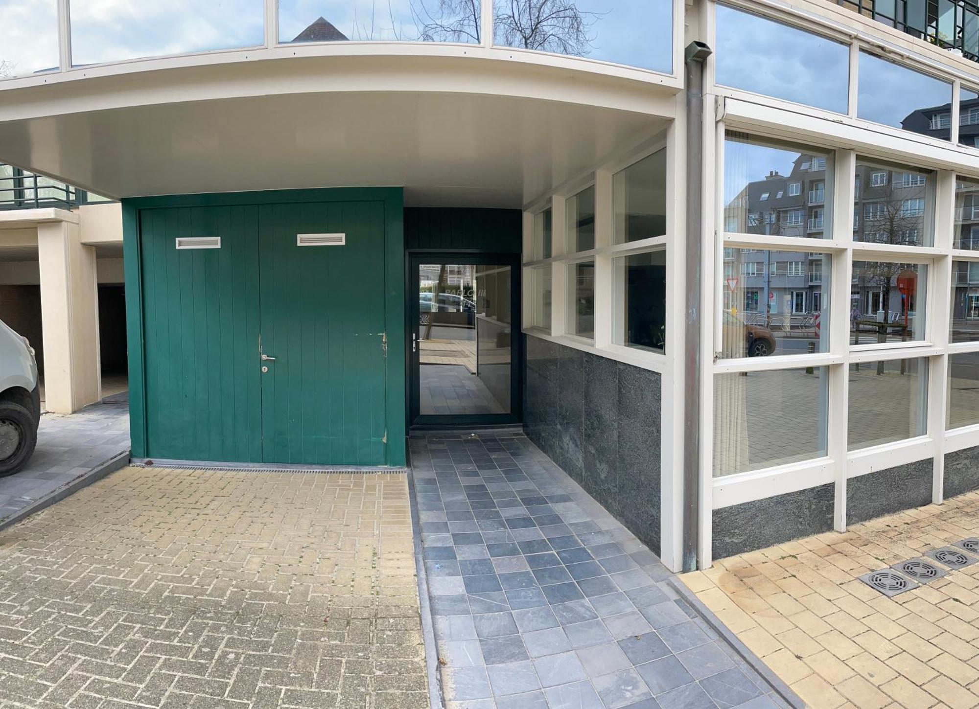 Apartamento Appt Pablo Met Prive-Garage, Vlakbij Zee, In Koksijde-Bad Exterior foto